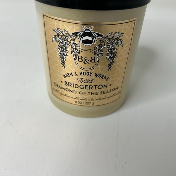 Bath & Body Works BRIDGERTON Diamond Of The Season Single Wick Candle 8oz - Picture 2 of 5